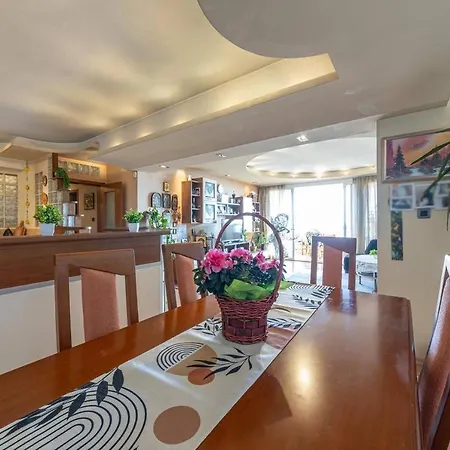 Above The Sea Wake Up Over Blue Horizon * Warna